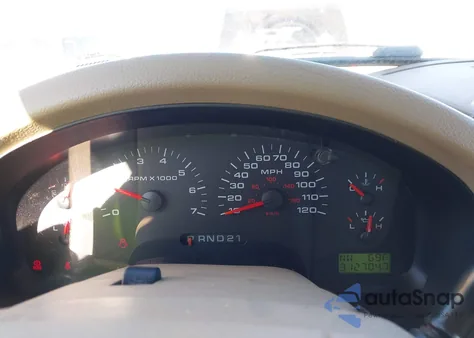 2005 Ford F-150 Lariat/Xl/Xlt from USA, damaged, VIN 1FTPX12515NA73560